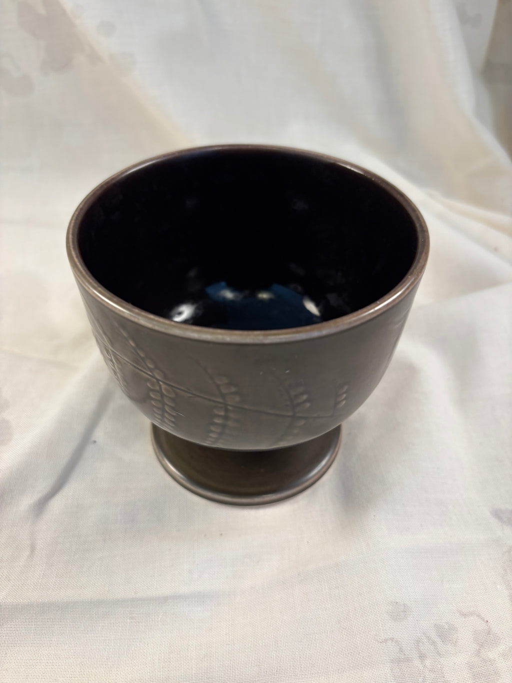Aluminia vase