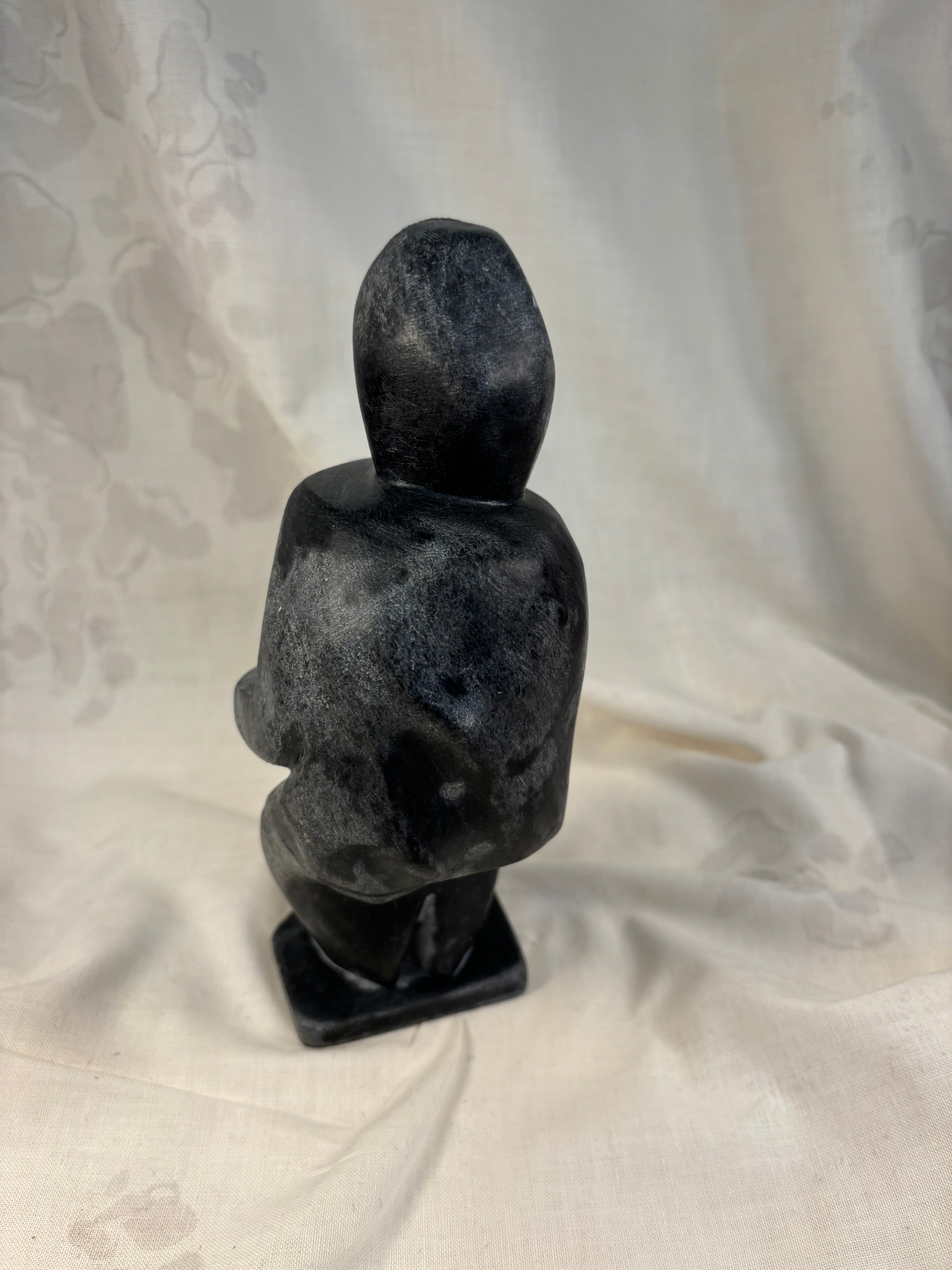 Grønlandsk fedtstensfigur