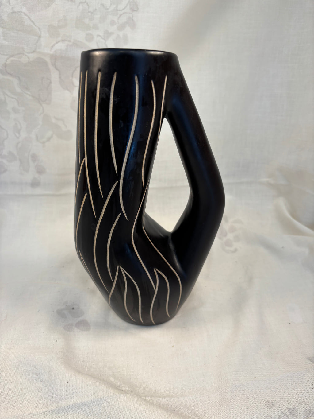 Sgraffito vase