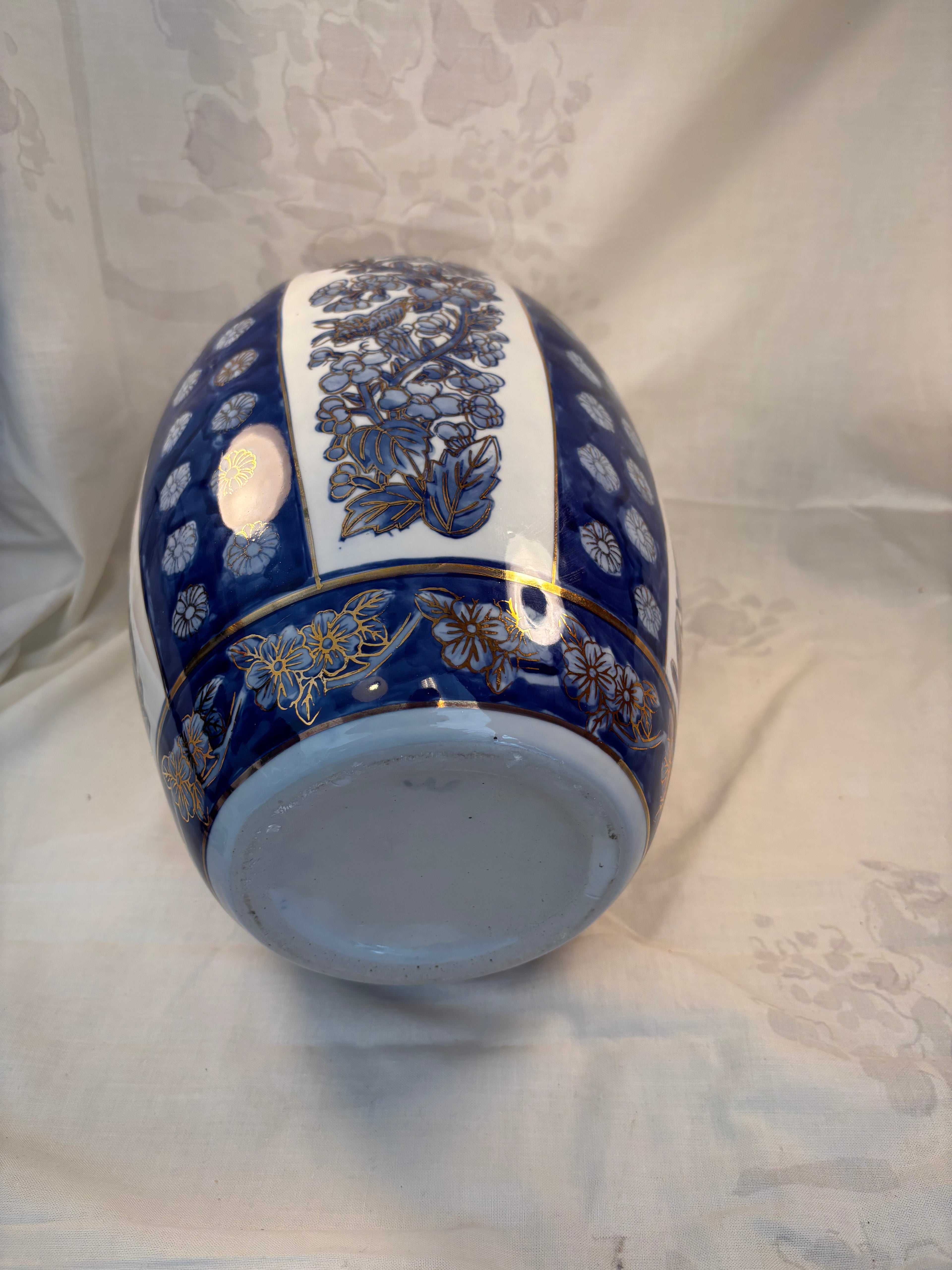 Kinesisk porcelænslågkrukke
