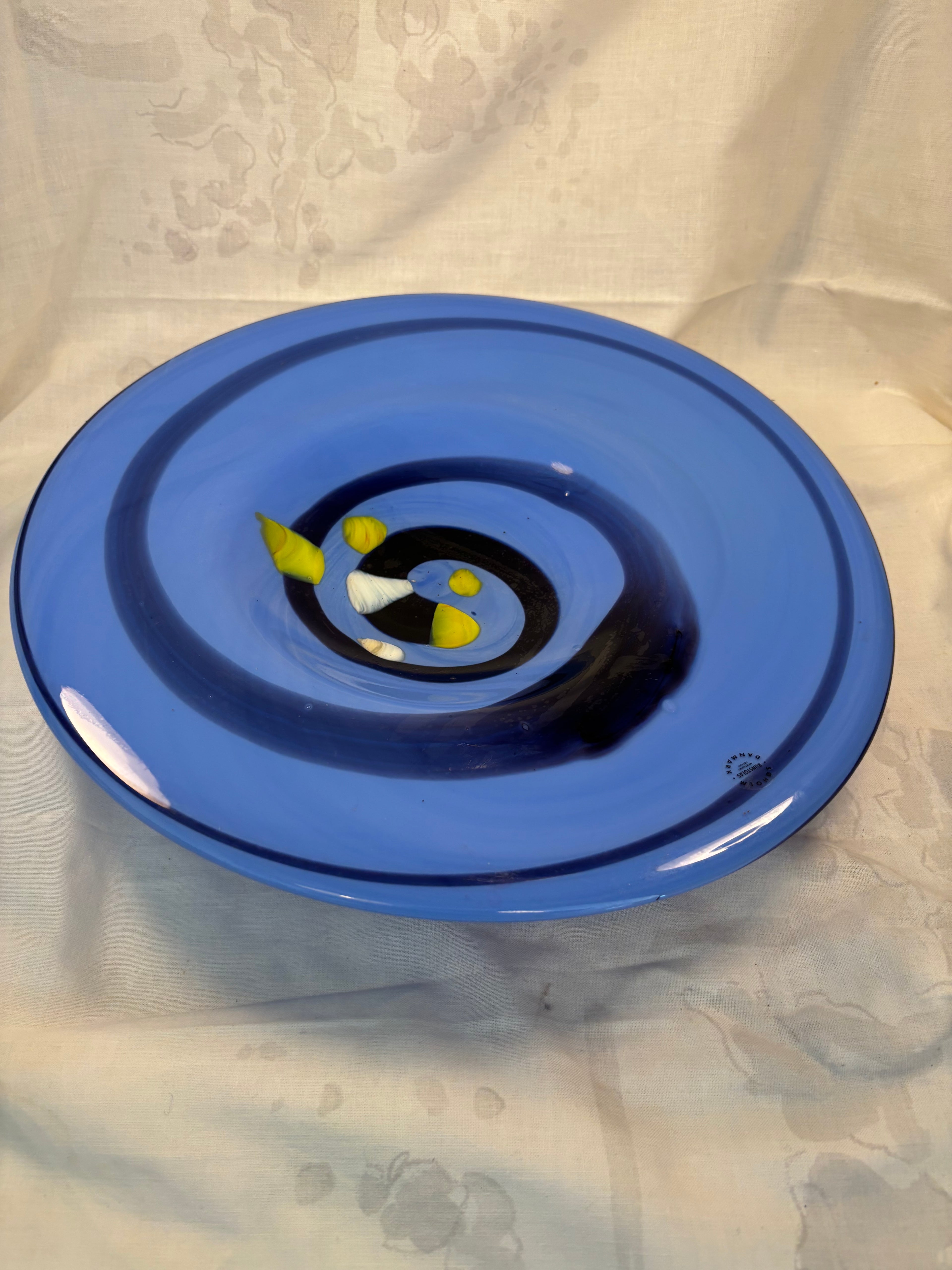 Kunstglas skål fra Kosta Boda