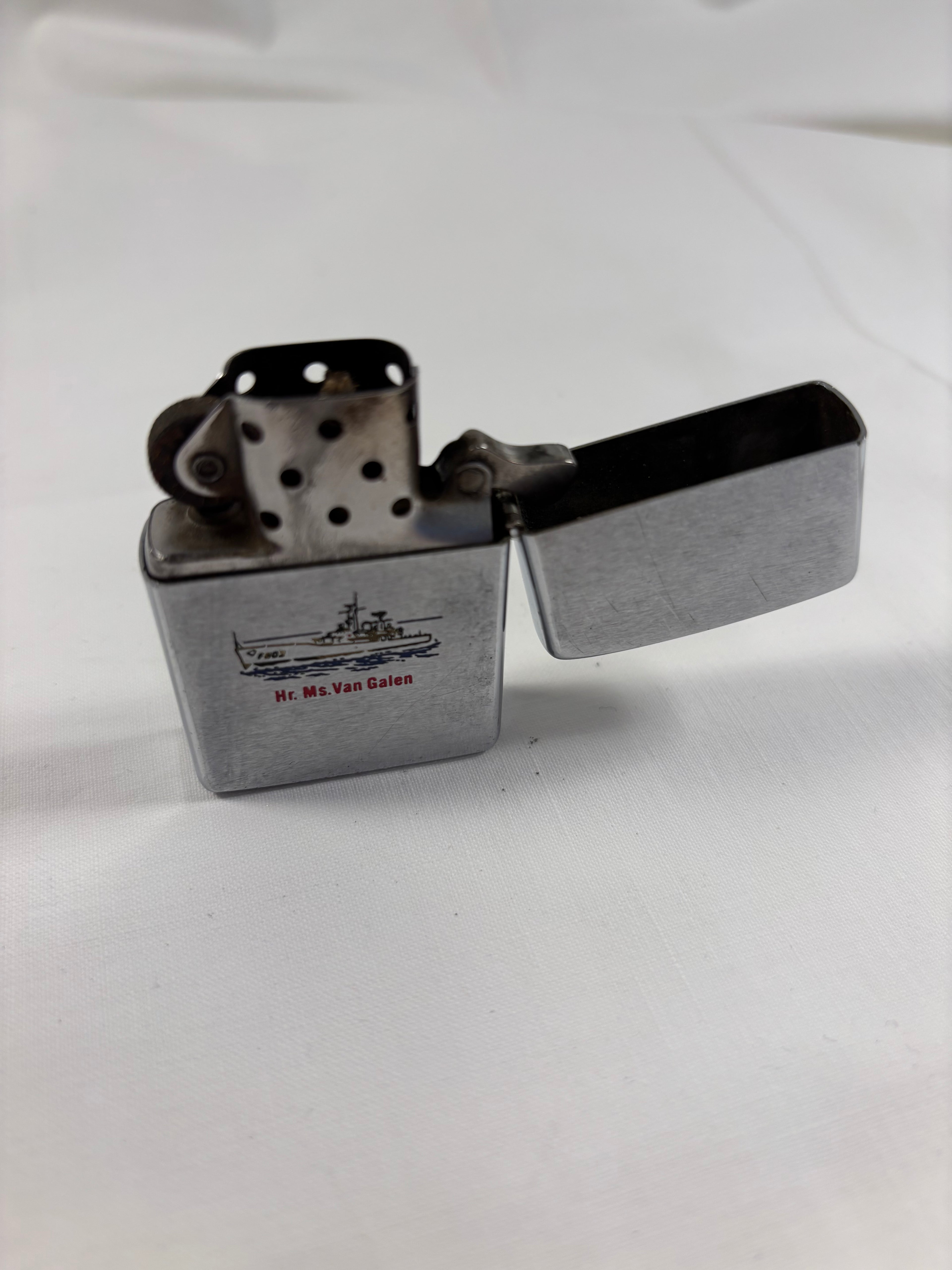Zippo lighter med Van Galen motiv