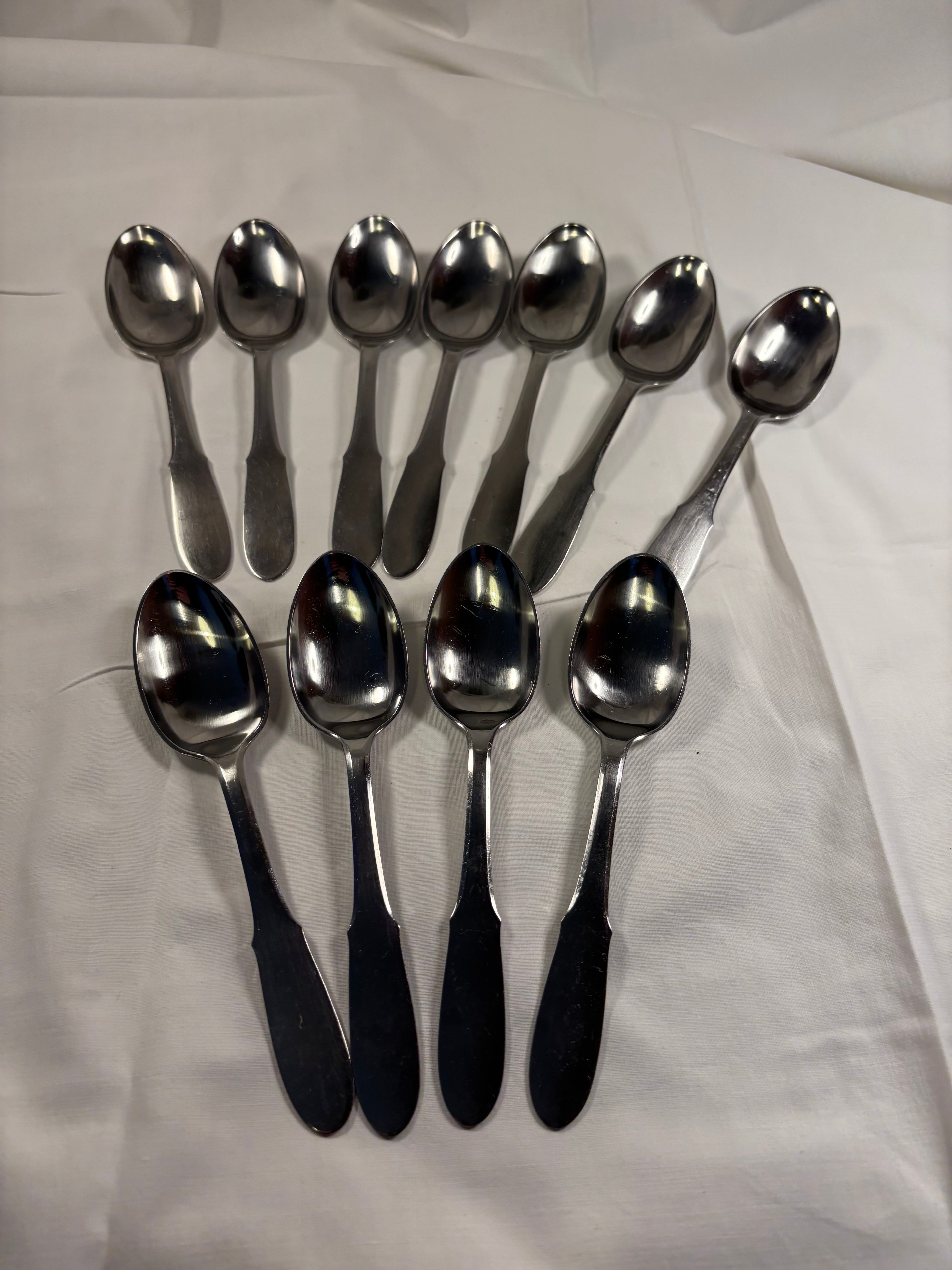 11 spiseskeer i Mitra serien fremstillet af Georg Jensen
