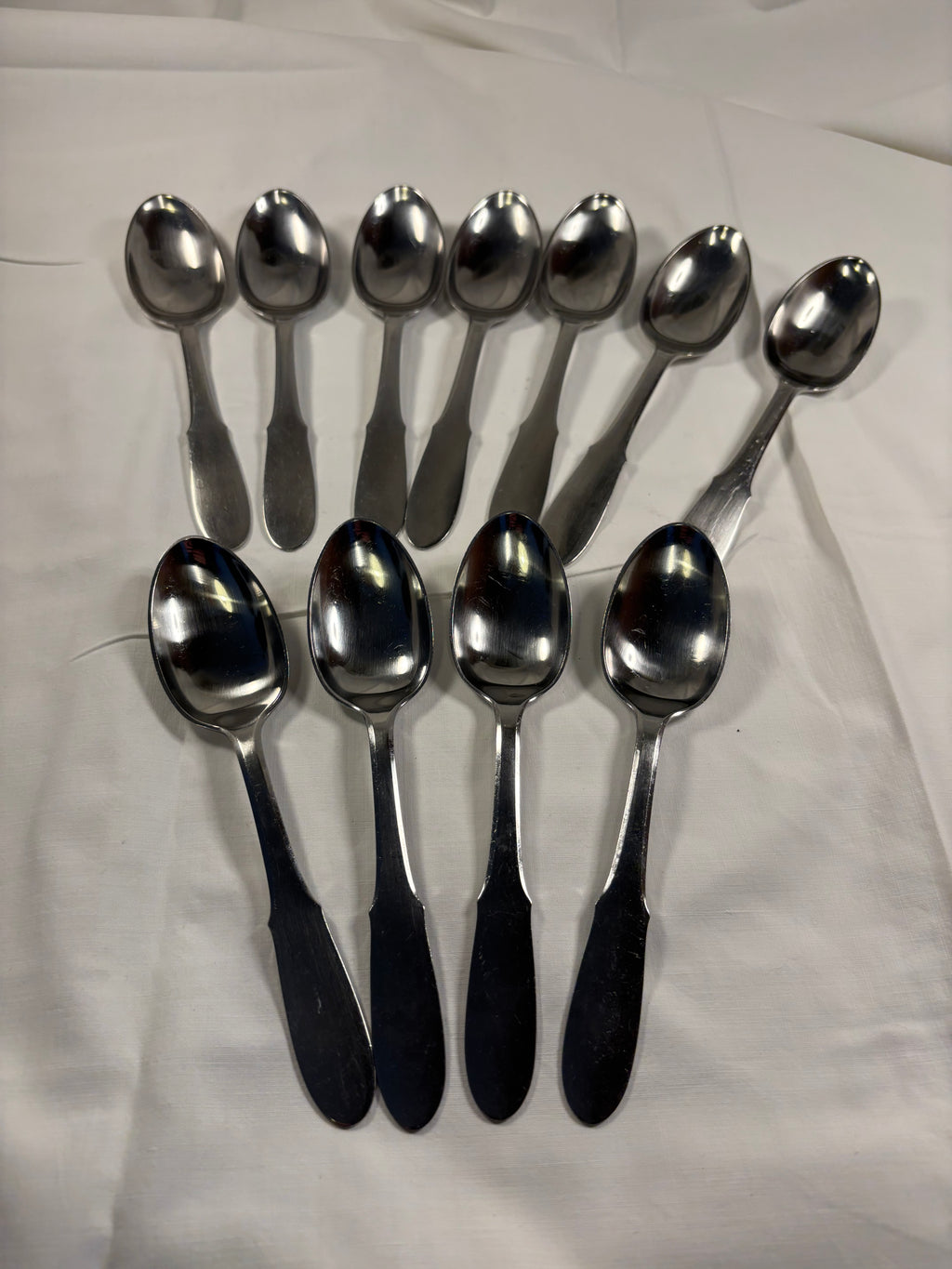 11 spiseskeer i Mitra serien fremstillet af Georg Jensen