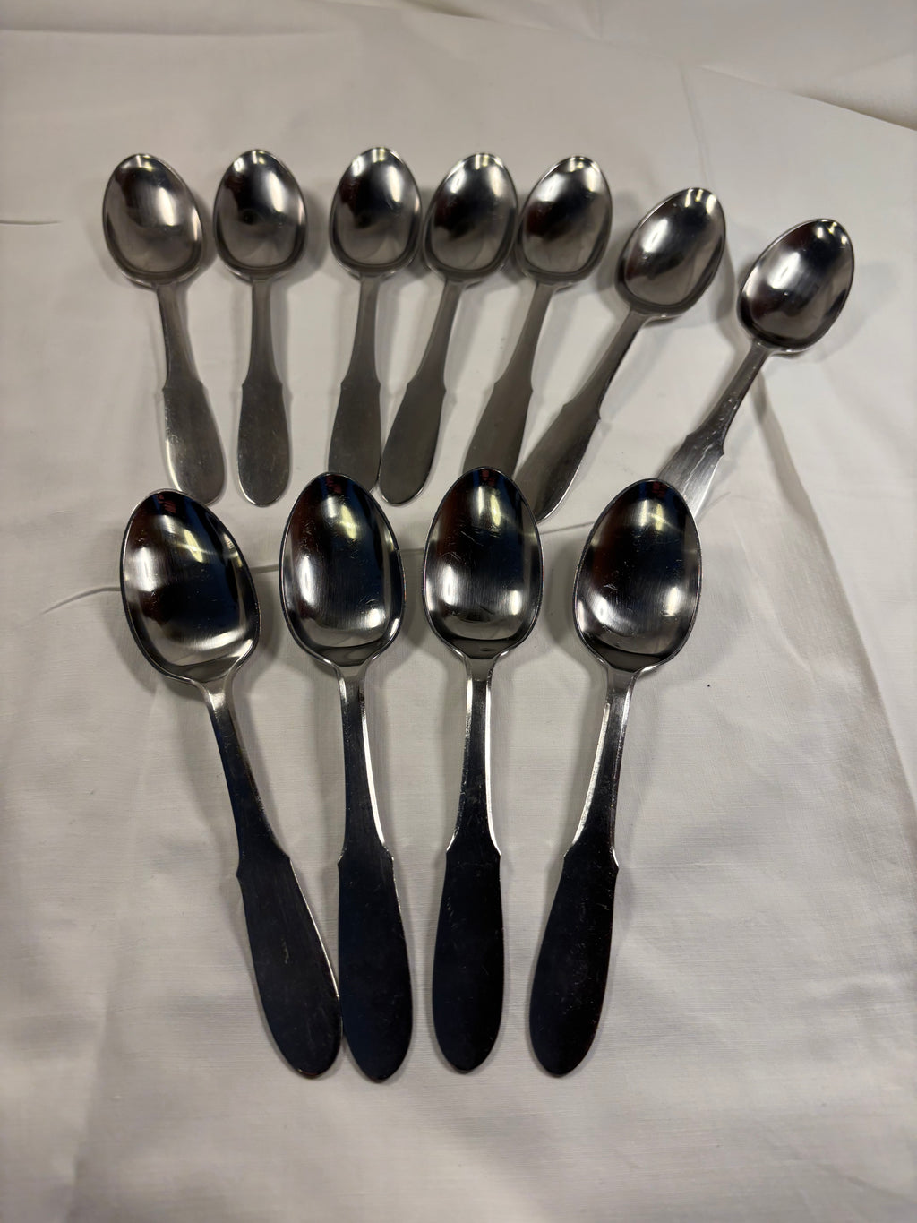 11 spiseskeer i Mitra serien fremstillet af Georg Jensen