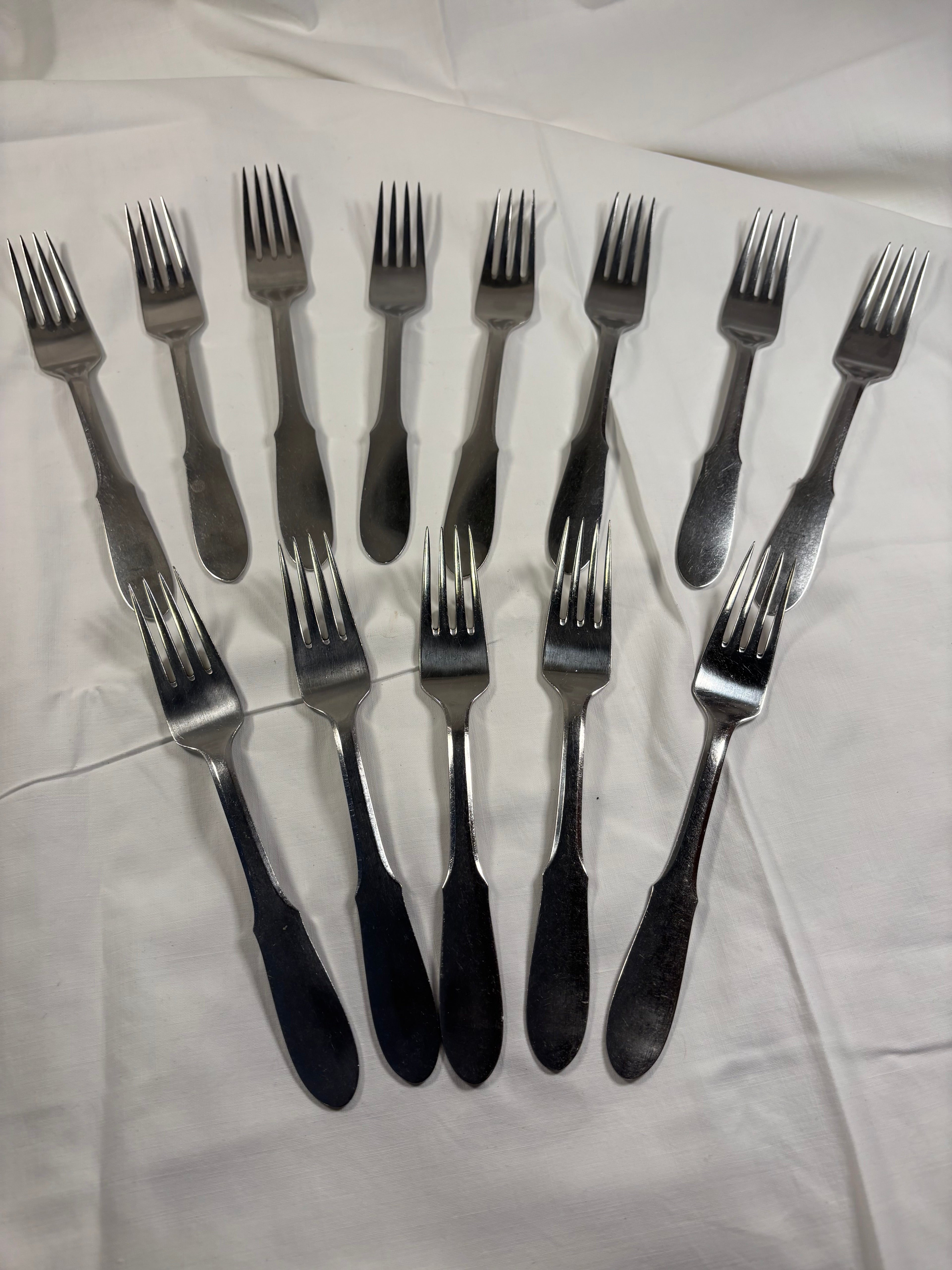 13 Middagsgafler i Mitra serien fremstillet af Georg Jensen