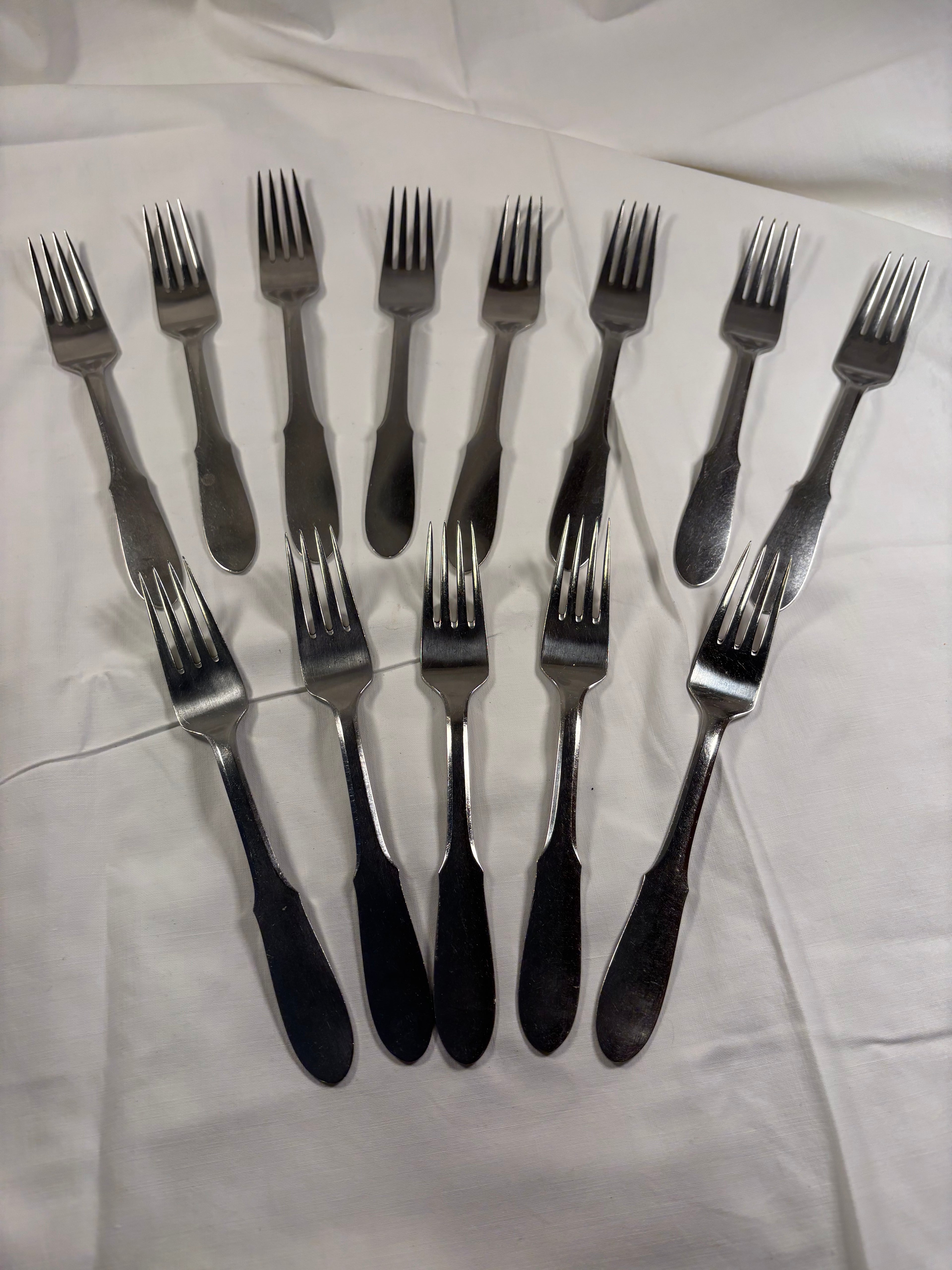 13 Middagsgafler i Mitra serien fremstillet af Georg Jensen
