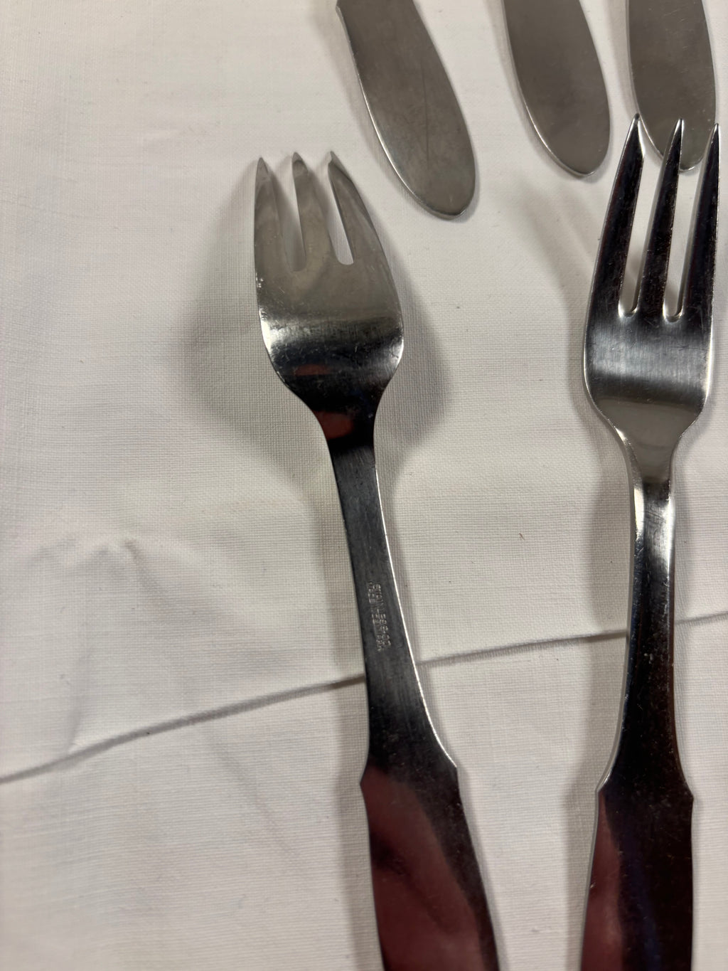 13 Middagsgafler i Mitra serien fremstillet af Georg Jensen