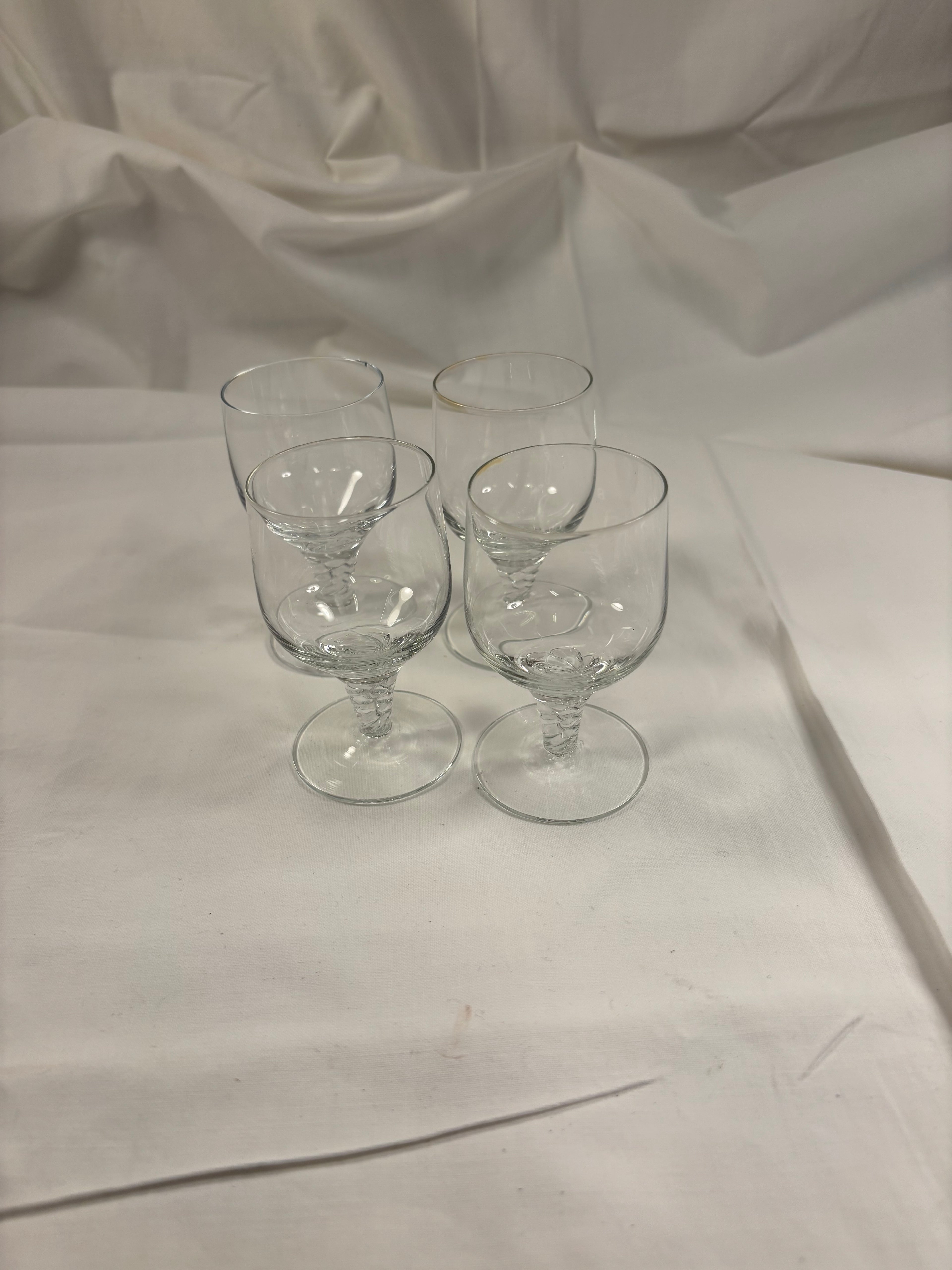 4 portvinsglas fra Holmegaards Amager Tvist