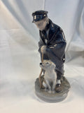 Porcelænsfigur Hyrde med hund fra Royal Copenhagen
