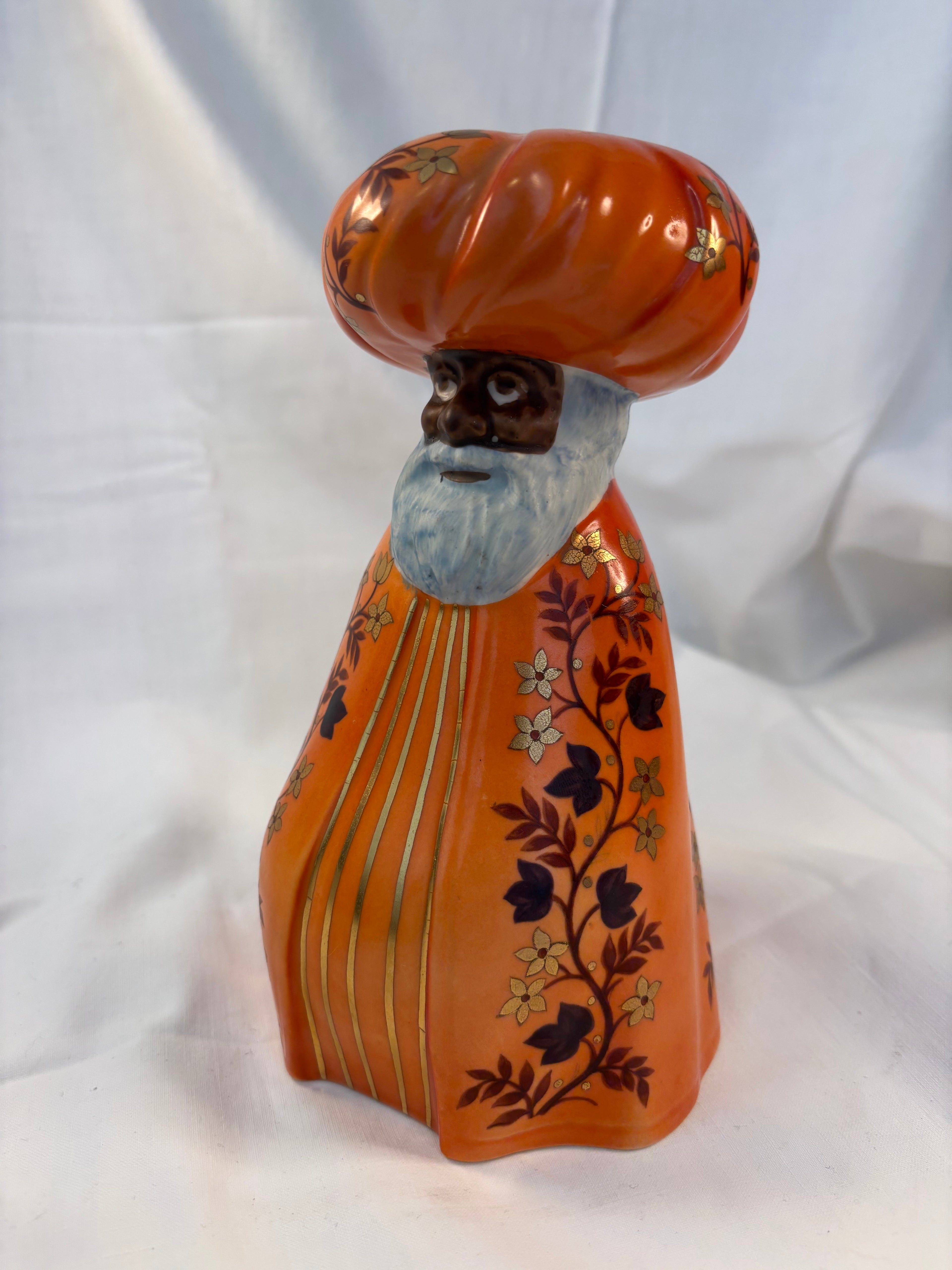 Keramisklysestage figur af Balthazar fra Danimerco
