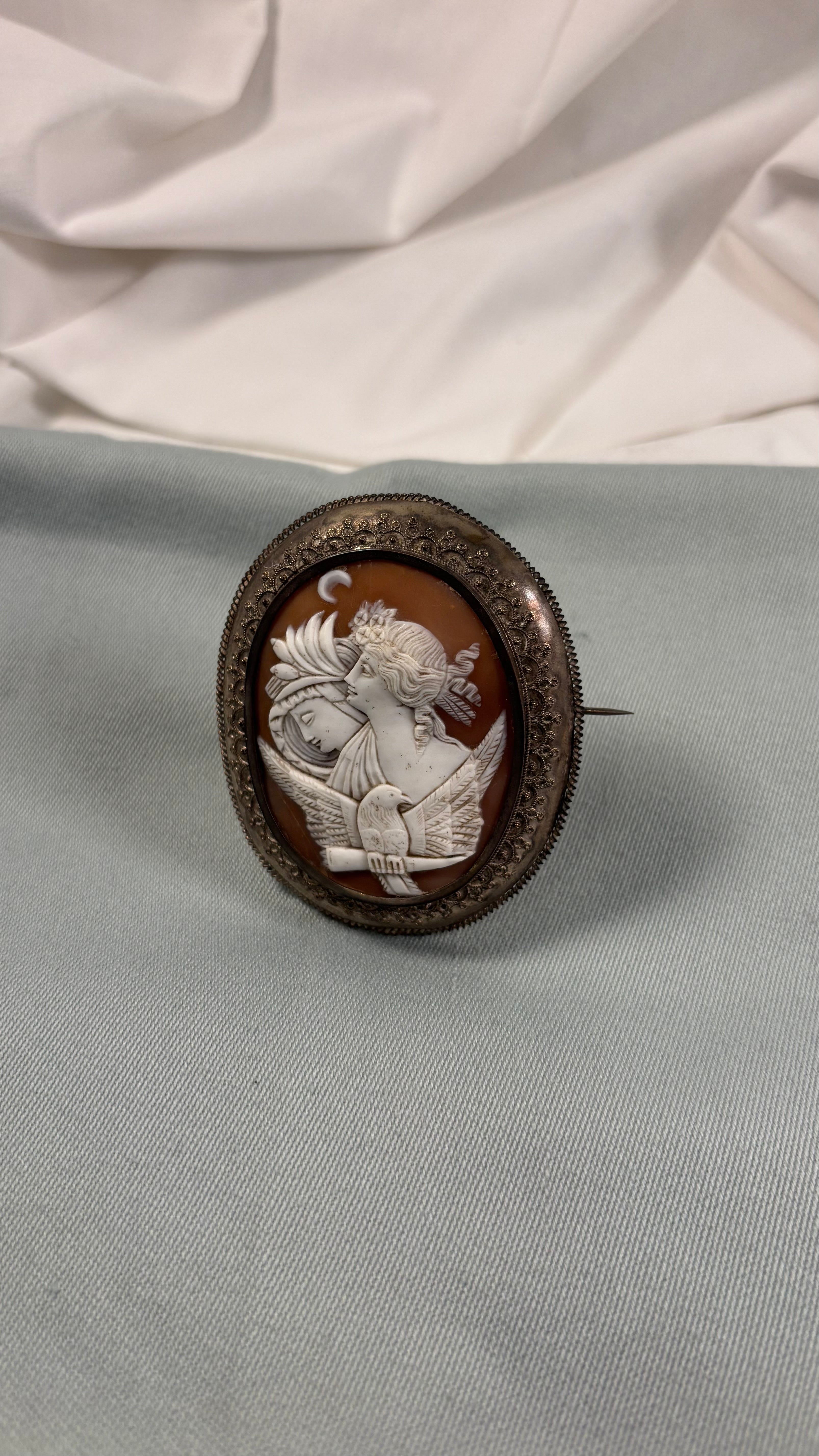 Antik camé-broche