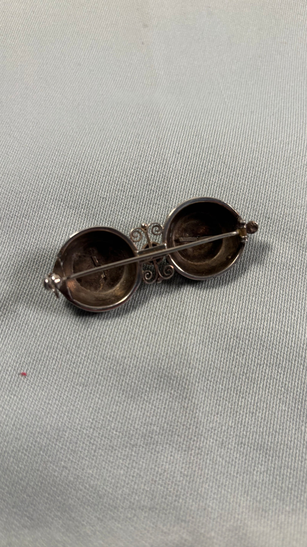 En blomsterbroche i edwardiansk stil