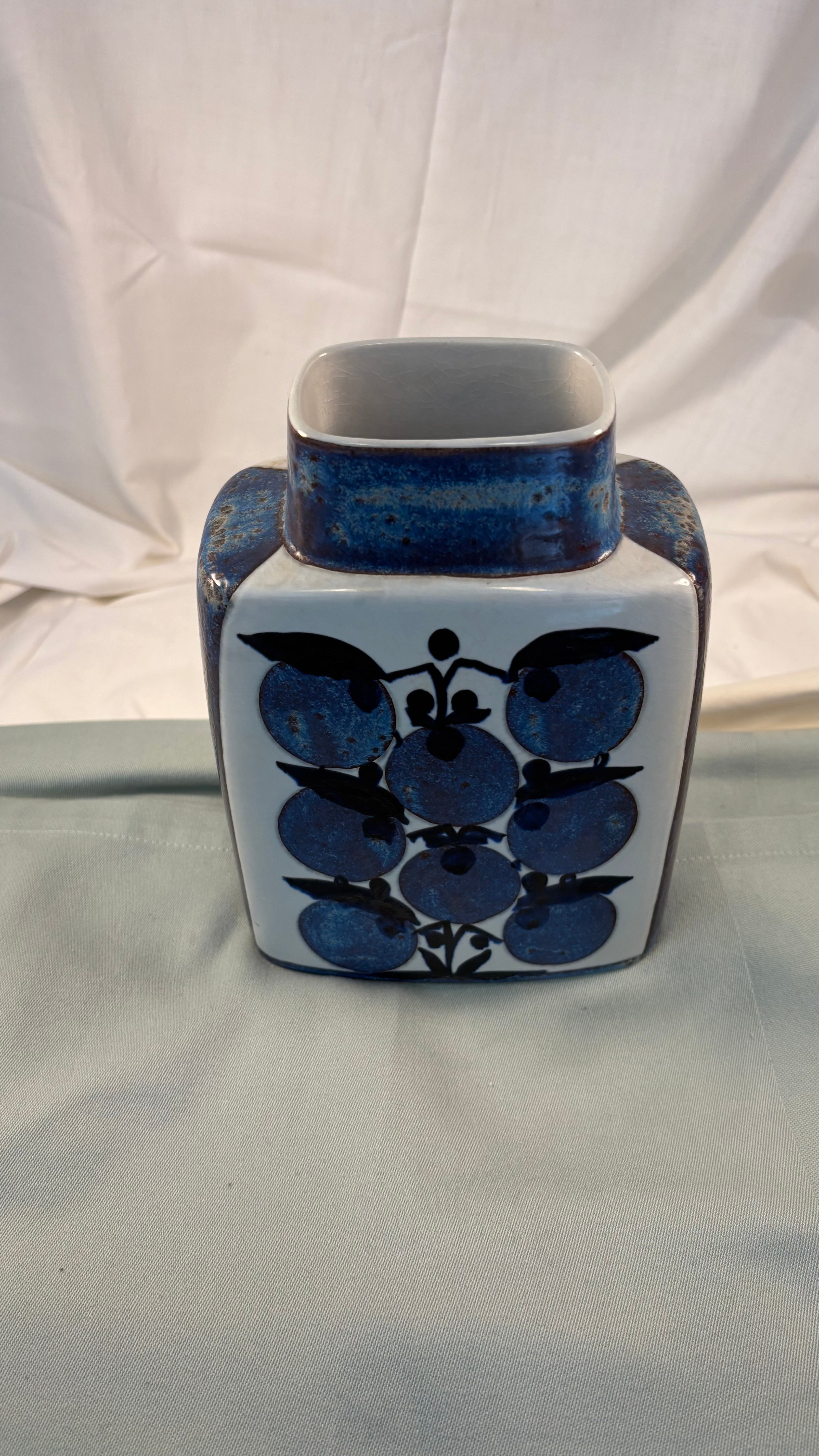 Royal Copenhagen Baca vase