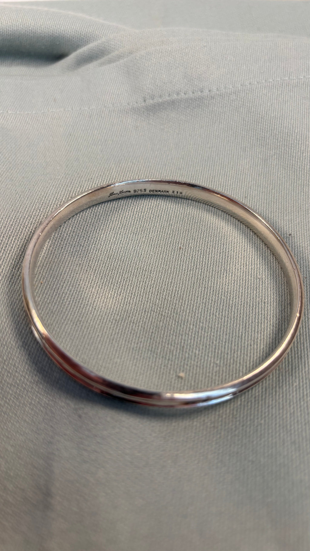 En klassisk Hans Hansen armring i sterlingsølv