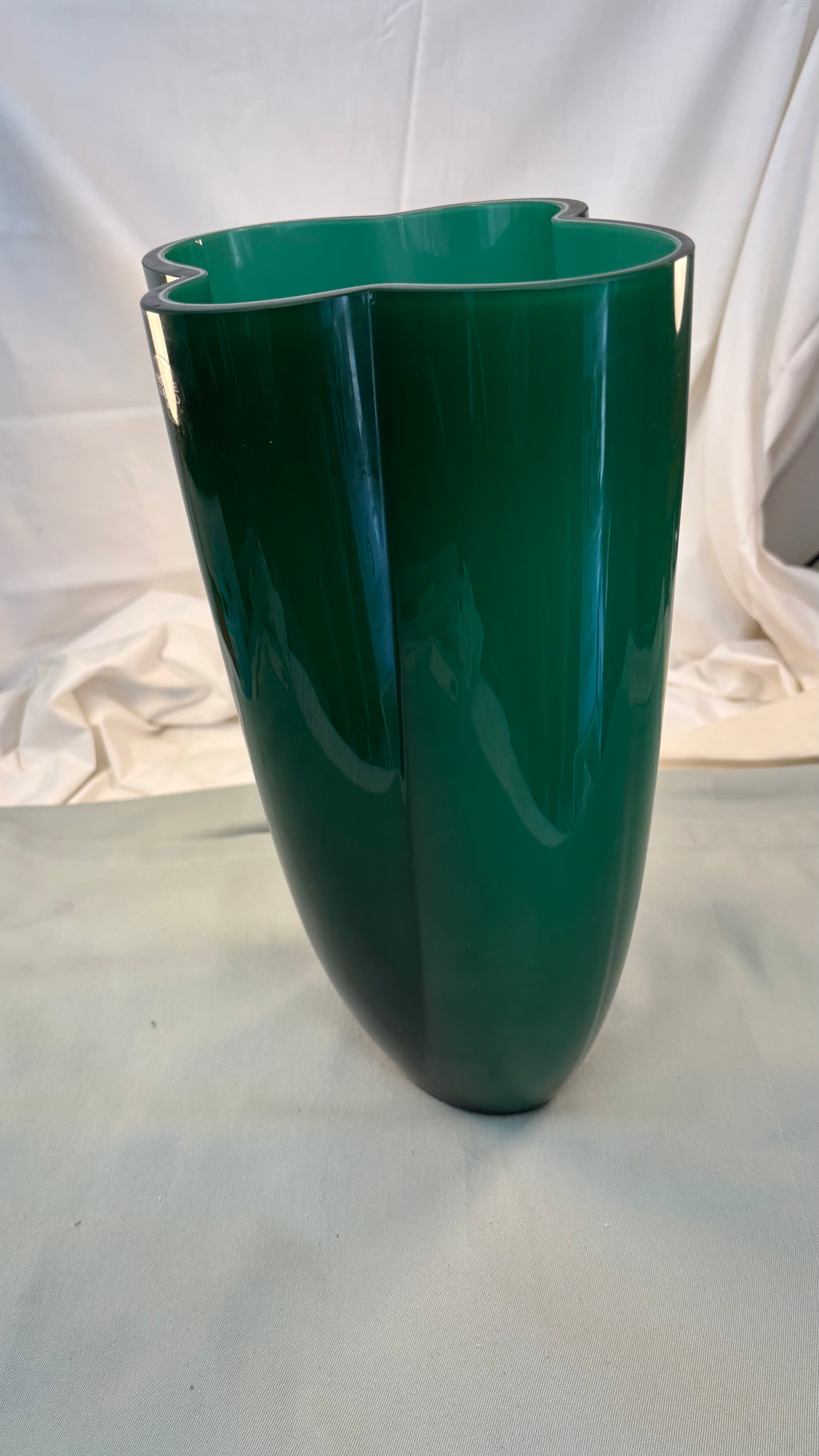 Stor og smuk Gardenia Vase fra Holmgaard