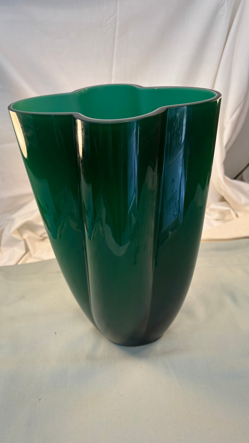 Stor og smuk Gardenia Vase fra Holmgaard